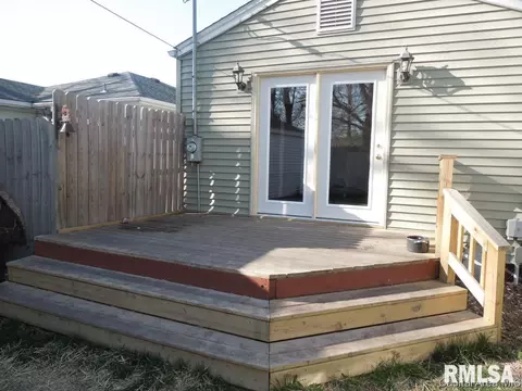 2120 E Converse St, Springfield, IL 62702 photo 2