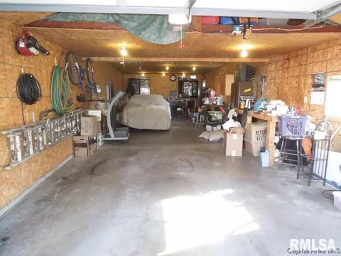 2120 E Converse St, Springfield, IL 62702 photo 9