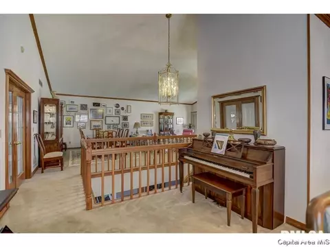 2116 Timbercrest Dr, Springfield, IL 62702 photo 8