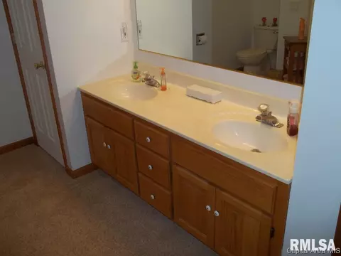 1614 Thornhill, Springfield, IL 62711 photo 14