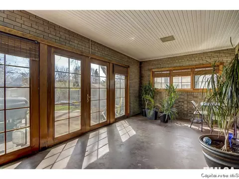 1928 Parkview Dr, Springfield, IL 62704 photo 13