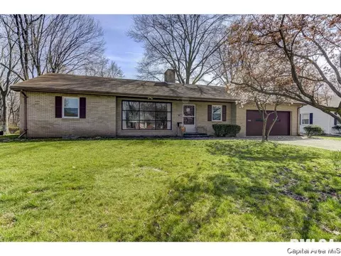 1928 Parkview Dr, Springfield, IL 62704 photo 1