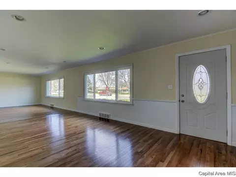 2104 E Sangamon, Springfield, IL 62702 photo 2