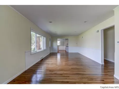 2104 E Sangamon, Springfield, IL 62702 photo 9