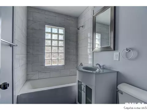 2104 E Sangamon, Springfield, IL 62702 photo 5