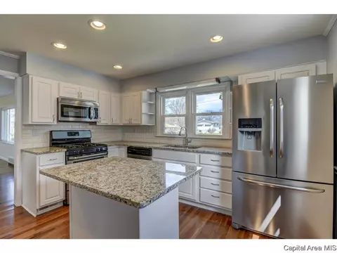 2104 E Sangamon, Springfield, IL 62702 photo 4