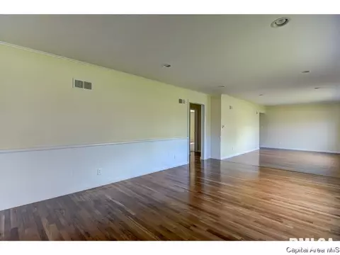 2104 E Sangamon, Springfield, IL 62702 photo 10
