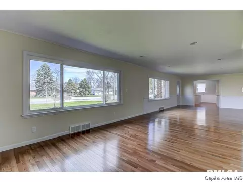 2104 E Sangamon, Springfield, IL 62702 photo 8