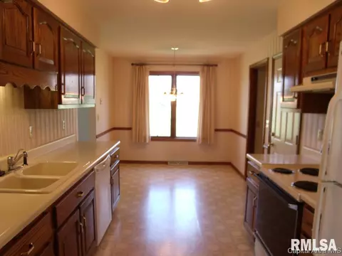 2529 Winfield, Springfield, IL 62704 photo 3