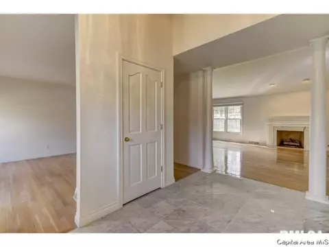 2032 W Laurel, Springfield, IL 62704 photo 5