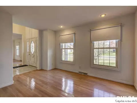 2032 W Laurel, Springfield, IL 62704 photo 8
