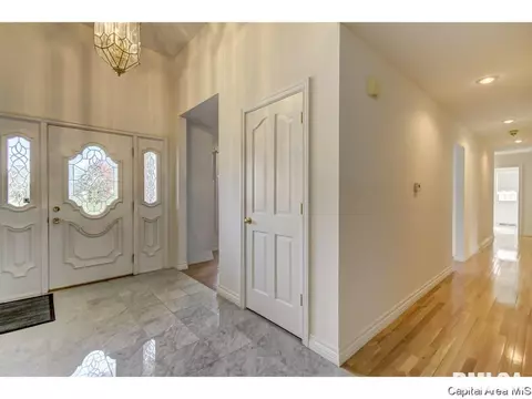2032 W Laurel, Springfield, IL 62704 photo 9
