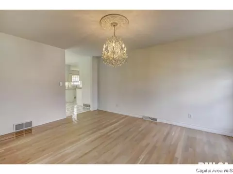 2032 W Laurel, Springfield, IL 62704 photo 11