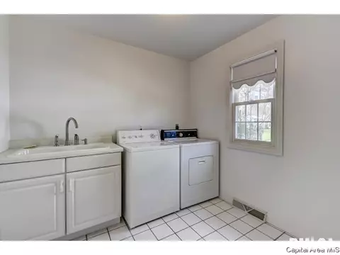 2032 W Laurel, Springfield, IL 62704 photo 18