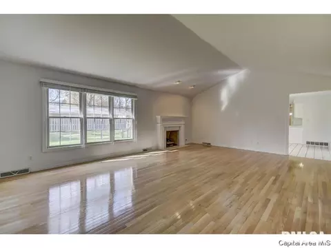 2032 W Laurel, Springfield, IL 62704 photo 10