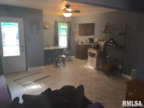 1900 N 21st, Springfield, IL 62702 photo 3