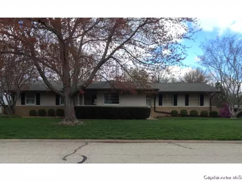 113 Oakmont Dr, Springfield, IL 62704 photo 1