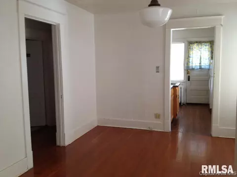 1831 S 4th St, Springfield, IL 62703 photo 17