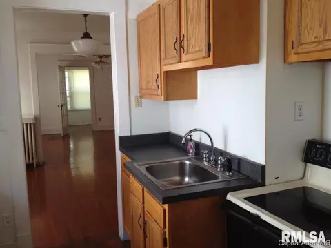 1831 S 4th St, Springfield, IL 62703 photo 16