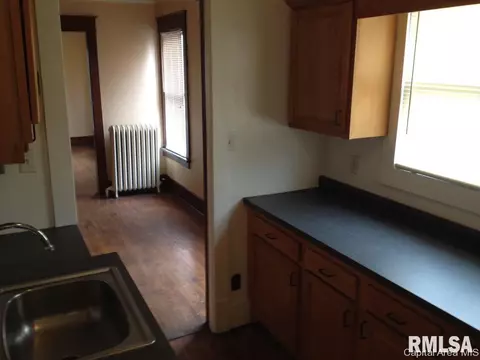 1831 S 4th St, Springfield, IL 62703 photo 15