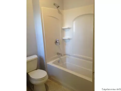 1831 S 4th St, Springfield, IL 62703 photo 2