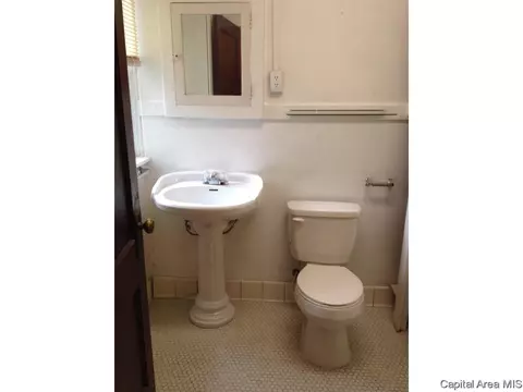 1831 S 4th St, Springfield, IL 62703 photo 10