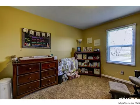 511 S State St, Chatham, IL 62629 photo 16