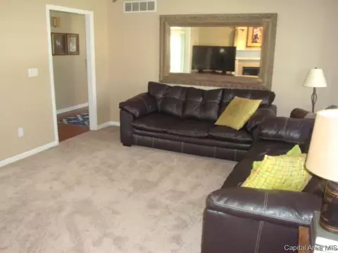 2300 Heather Ml, Springfield, IL 62704 photo 5