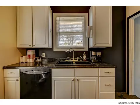 2049 N 8th St, Springfield, IL 62702 photo 25