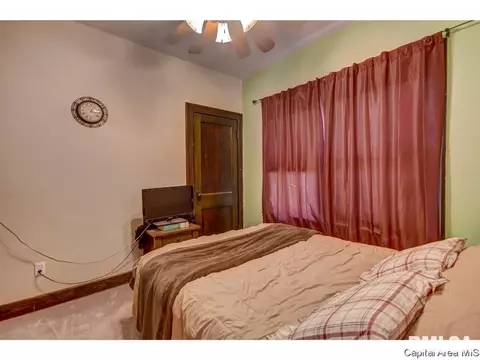 2049 N 8th St, Springfield, IL 62702 photo 9