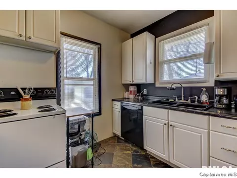 2049 N 8th St, Springfield, IL 62702 photo 24