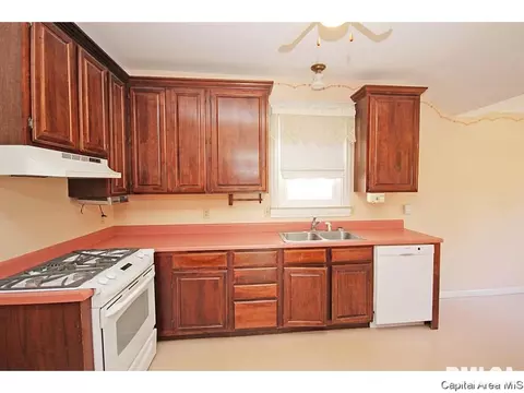 630 S State, Springfield, IL 62704 photo 9
