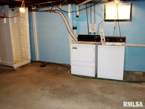 1322 N 2nd St, Springfield, IL 62702 photo 18
