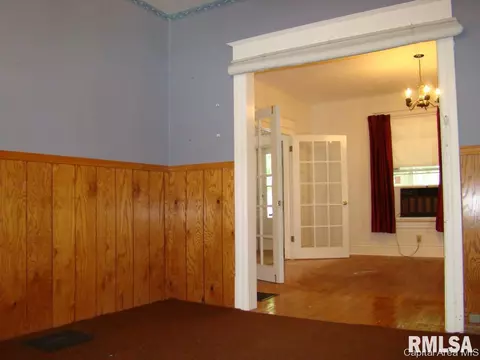 1322 N 2nd St, Springfield, IL 62702 photo 9
