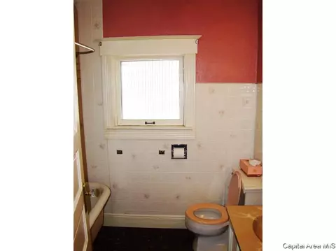 1322 N 2nd St, Springfield, IL 62702 photo 15