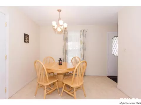 2104 Croydon Dr, Springfield, IL 62703 photo 11