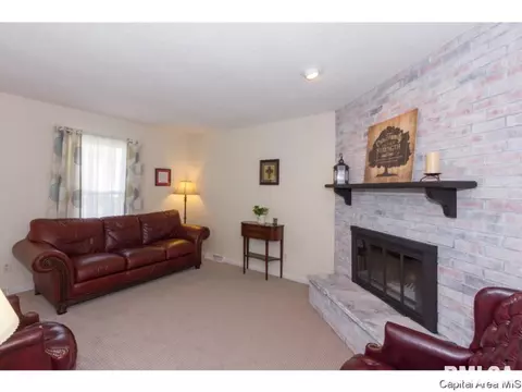 2104 Croydon Dr, Springfield, IL 62703 photo 16