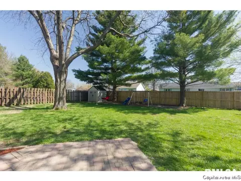 2104 Croydon Dr, Springfield, IL 62703 photo 28
