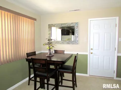 119 Circle Dr, Springfield, IL 62703 photo 2