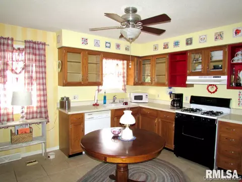 3020 Stokebridge, Springfield, IL 62702 photo 6