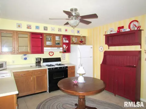 3020 Stokebridge, Springfield, IL 62702 photo 5