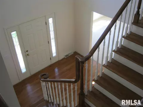 2025 Renwick Dr, Springfield, IL 62704 photo 3