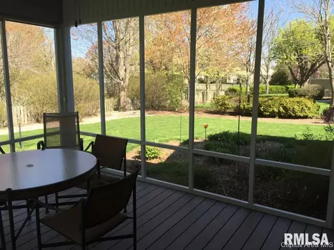 2205 Silver Mill Ct, Springfield, IL 62704 photo 3