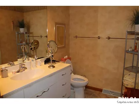 2532 Greenbriar Rd, Springfield, IL 62704 photo 21