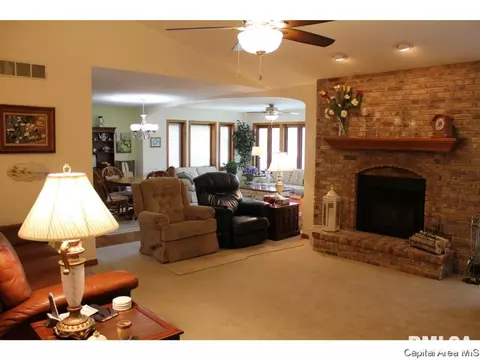 2532 Greenbriar Rd, Springfield, IL 62704 photo 5