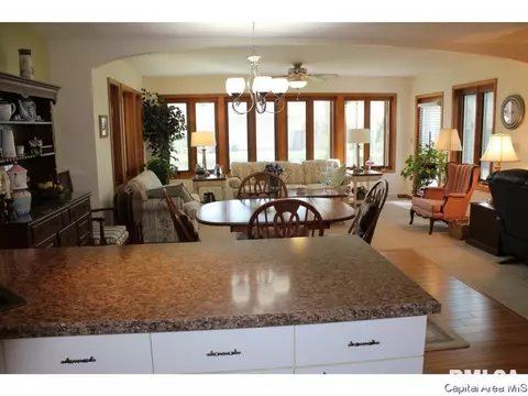 2532 Greenbriar Rd, Springfield, IL 62704 photo 7