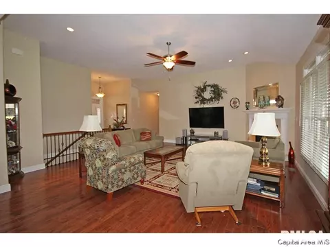 604 Catskill Dr, Springfield, IL 62711 photo 5