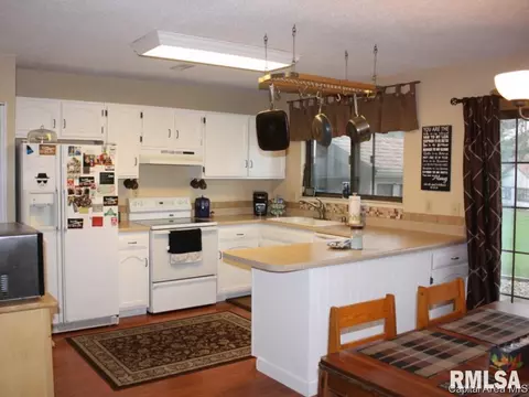 68 Trailridge Ln, Springfield, IL 62704 photo 4