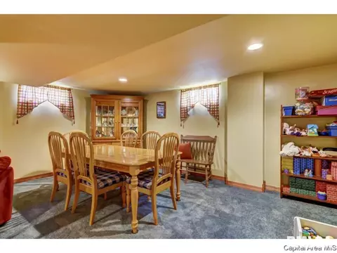 2132 N 23rd, Springfield, IL 62702 photo 27