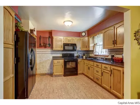 2132 N 23rd, Springfield, IL 62702 photo 3